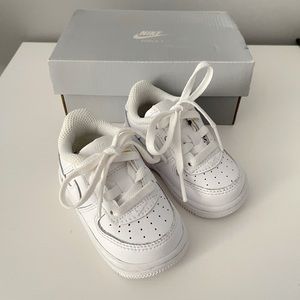 Nike Force 1 LE